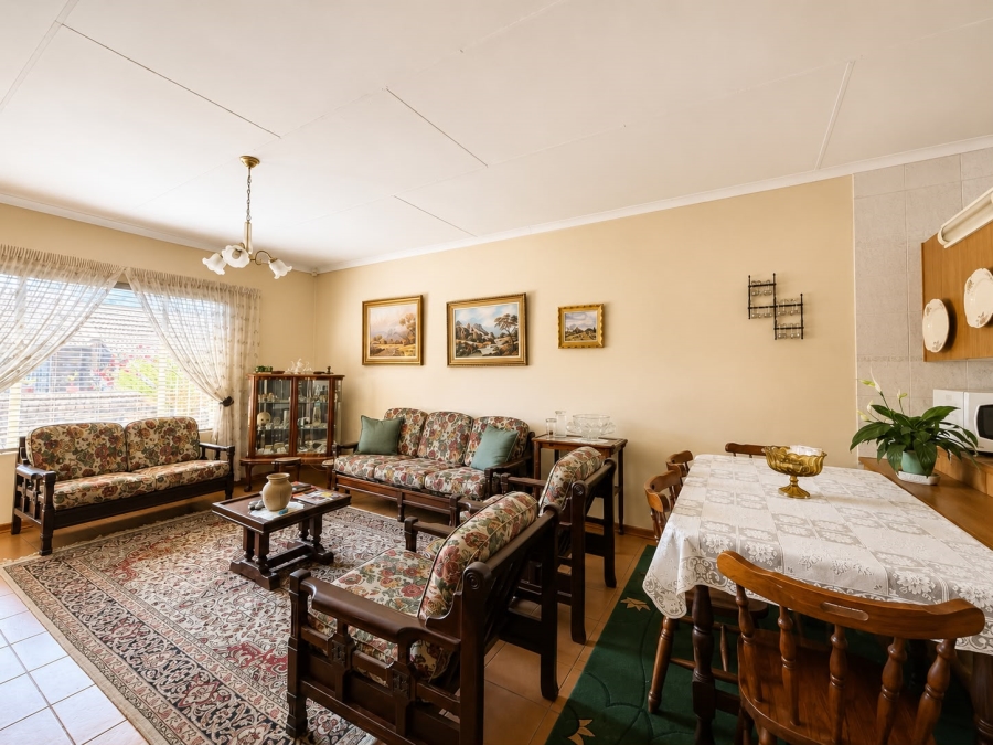 3 Bedroom Property for Sale in Geelhoutpark North West